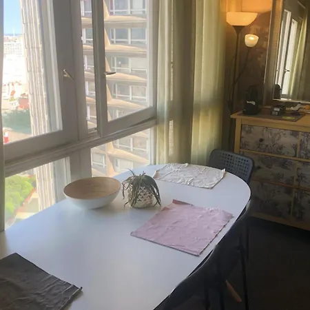 Apartment Bright In The Heart Of Paris